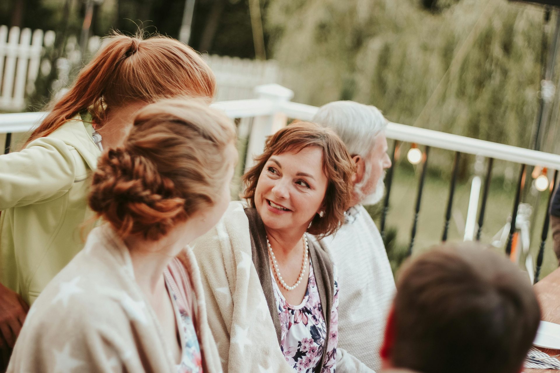 Aiutare le famiglie che convivono con la demenza